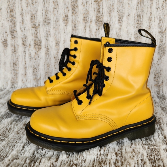 Doctor Martens "1460 Smooth Leather Lace Up Boots" Yellow | Women's Size 6 - Picture 3 of 14